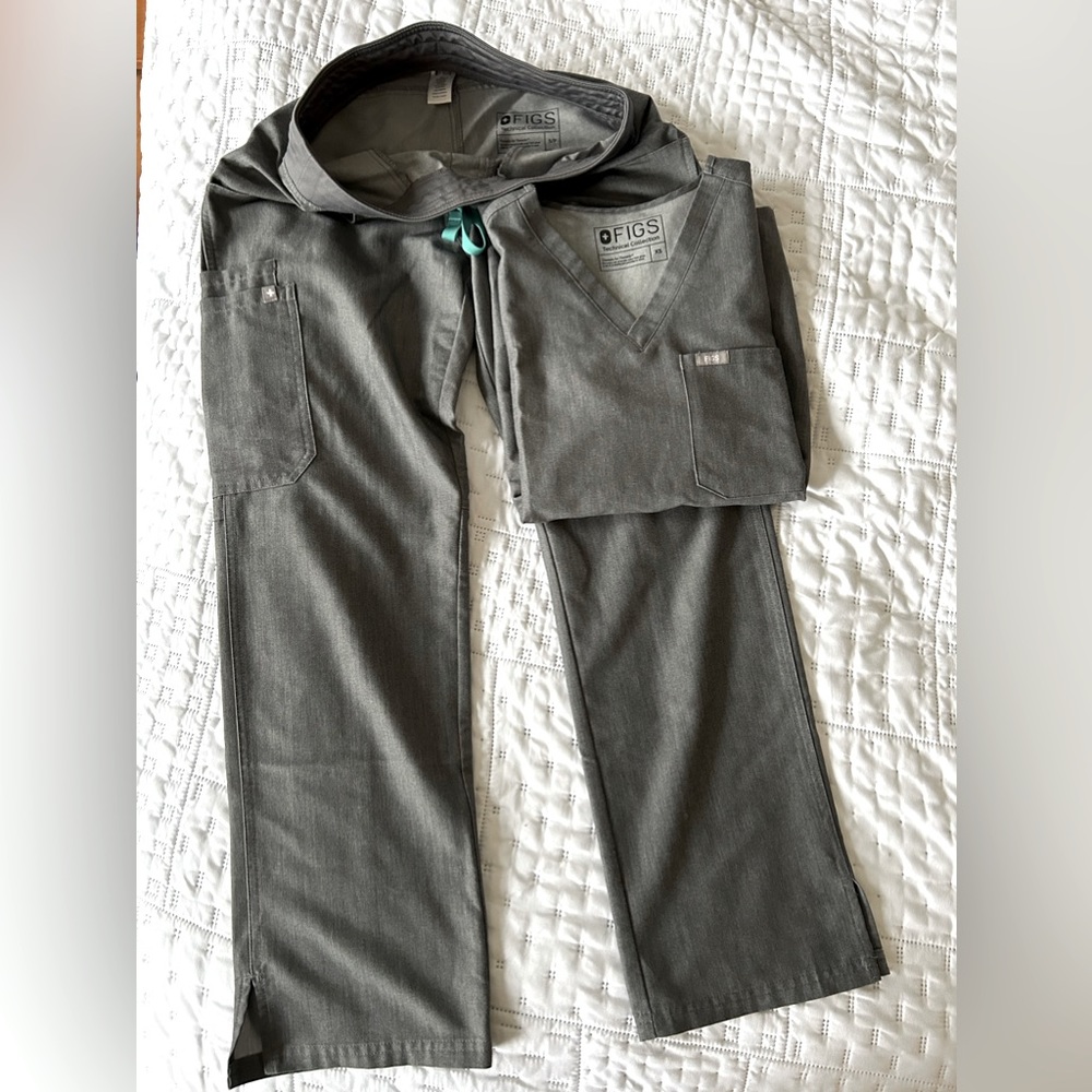 Figs Scrubs. Set